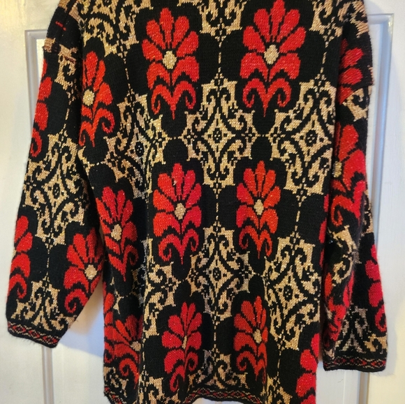 ❤️🔥3/$18 VTG Shimmer Sweater - Picture 5 of 7
